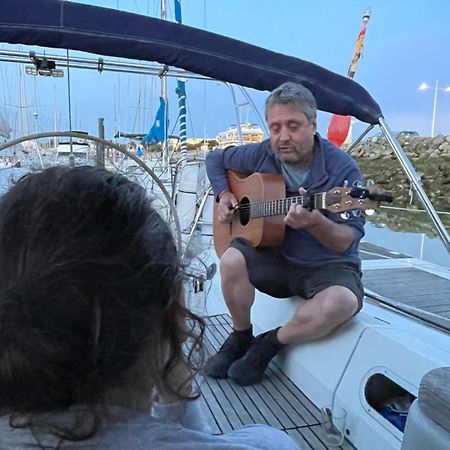 Voilier A Quai Hotel La Rochelle  Bagian luar foto